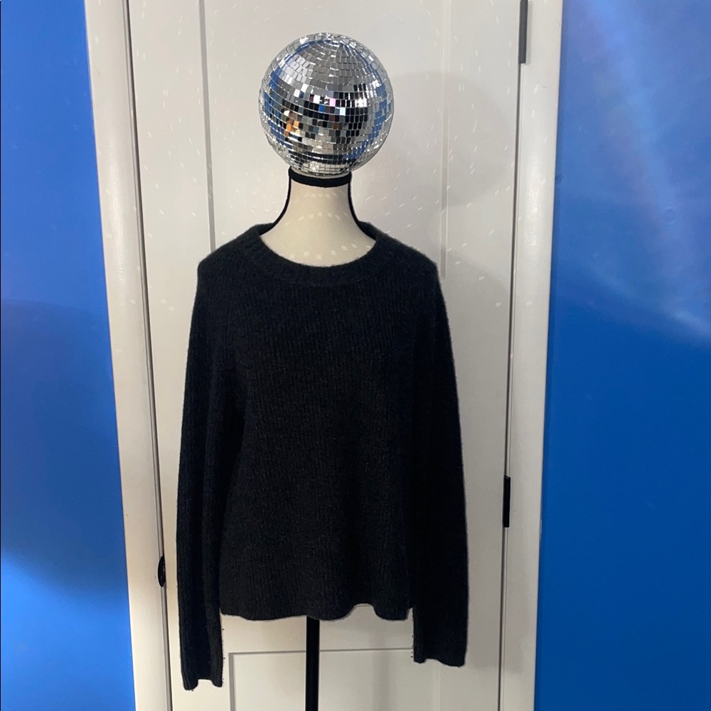 Quince Mongolian Cashmere 🐈‍⬛ Dark Gray Crew Neck Sweater